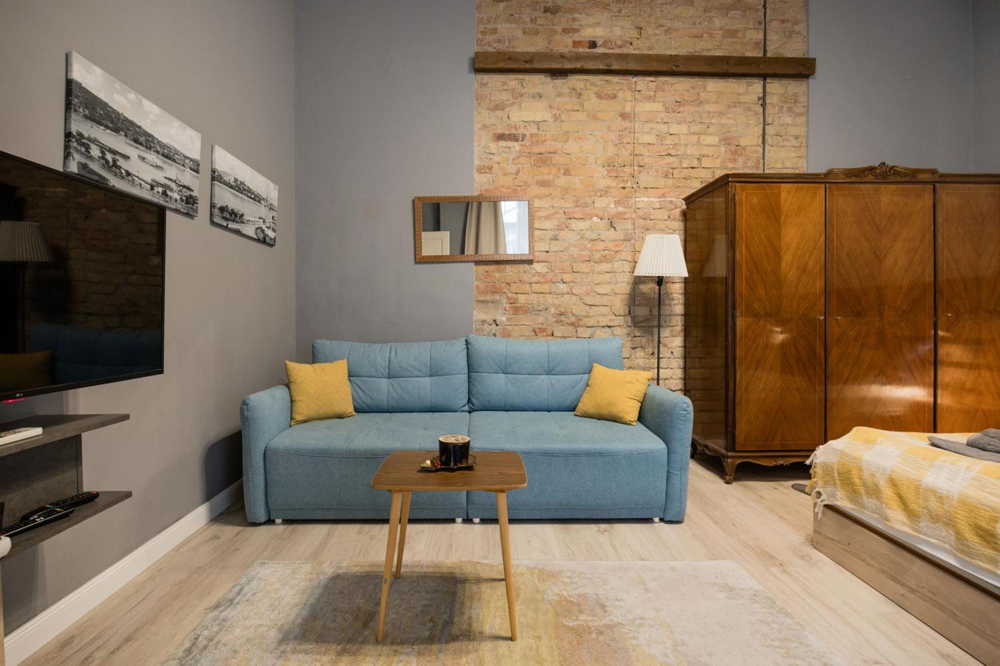 شقة Urban Tranquillity By The Main Shopping Street بودابست المظهر الخارجي الصورة